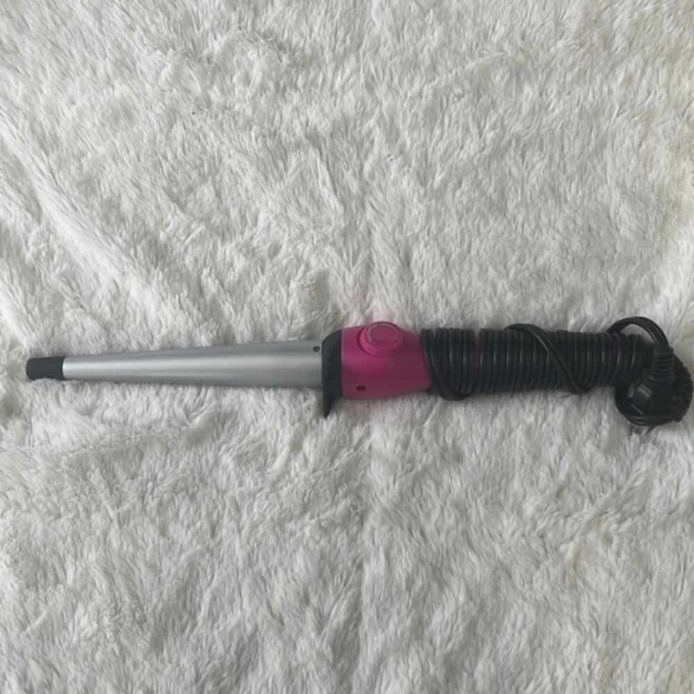 Remington CI52WO 200°C Ionic Conical Barrel Ceramic Hair Curler Curling Wand